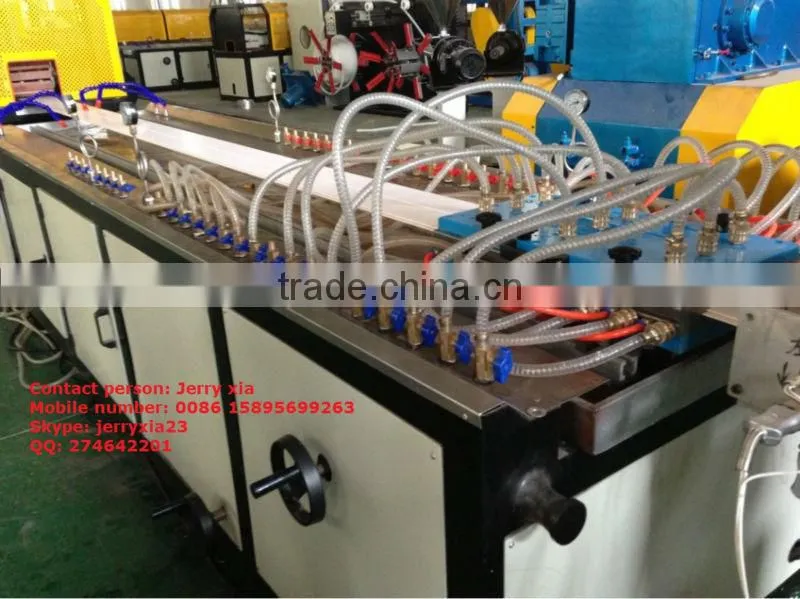 PVC ceiling extruding machine