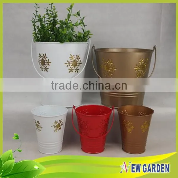 Wholesale large chinease beautiful pot in iron from balcony