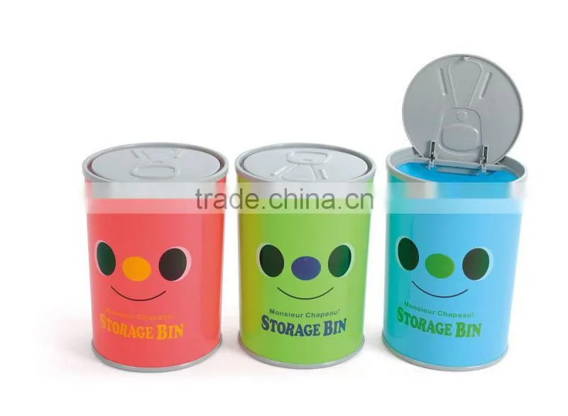 Plastic trash can with cover Box