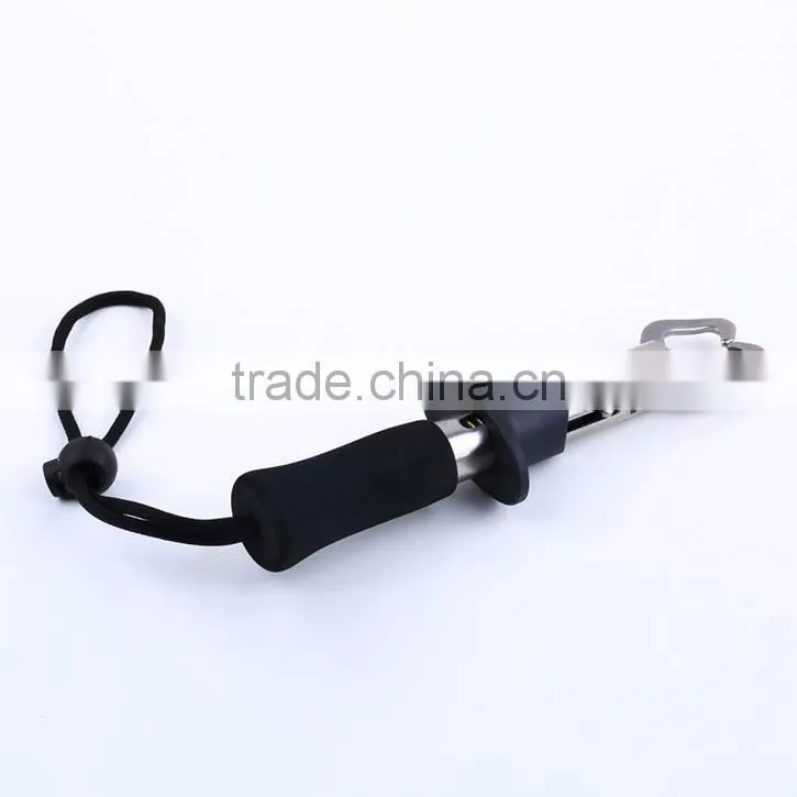 Fish Grip Lip Trigger Lock Fishing Tackle Gripper Grabber Grab Scale Fishing Tool