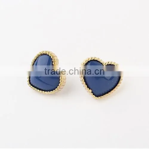 Fashion sweet peach heart lady stud earrings