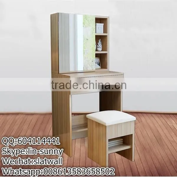 Bedroom wooden dressing table