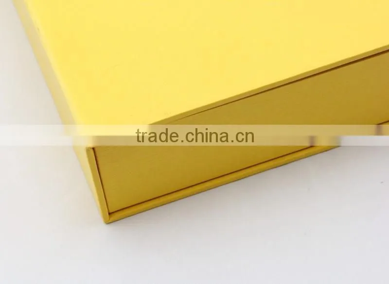 High quality clamshell box with magnetic closure scarf box , Accept OEM / ODM order
