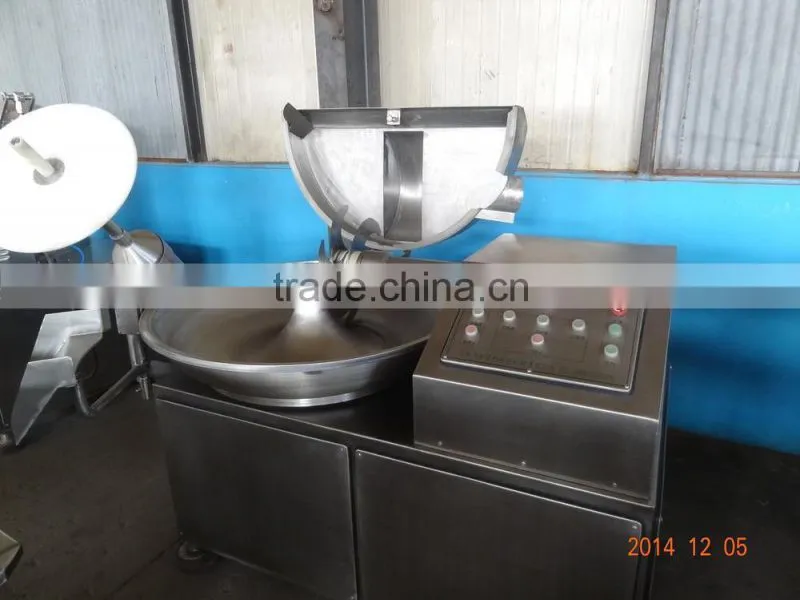Meat cutting and blending machine