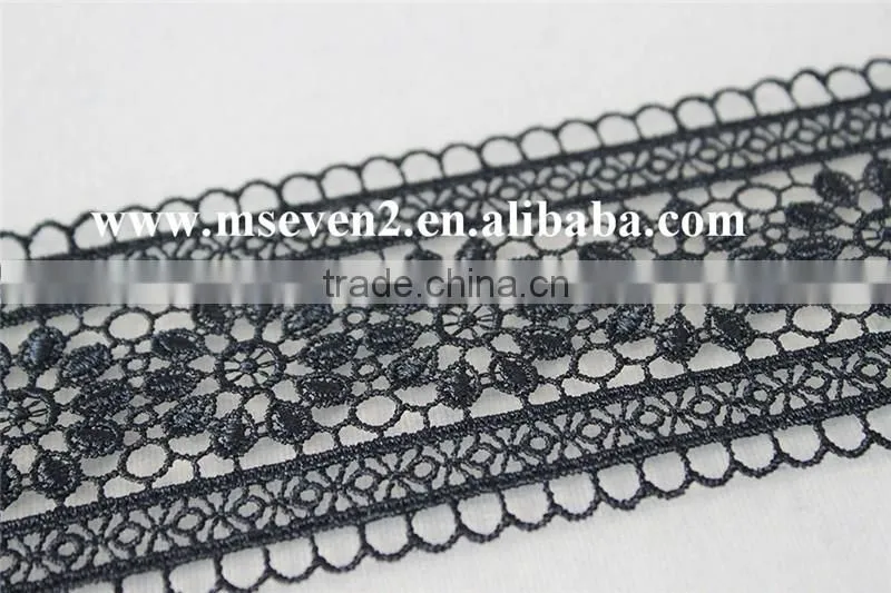 2016 fashiona design 100% polyester flower lace in black embroidery lace trim decoration lace trim for clothing