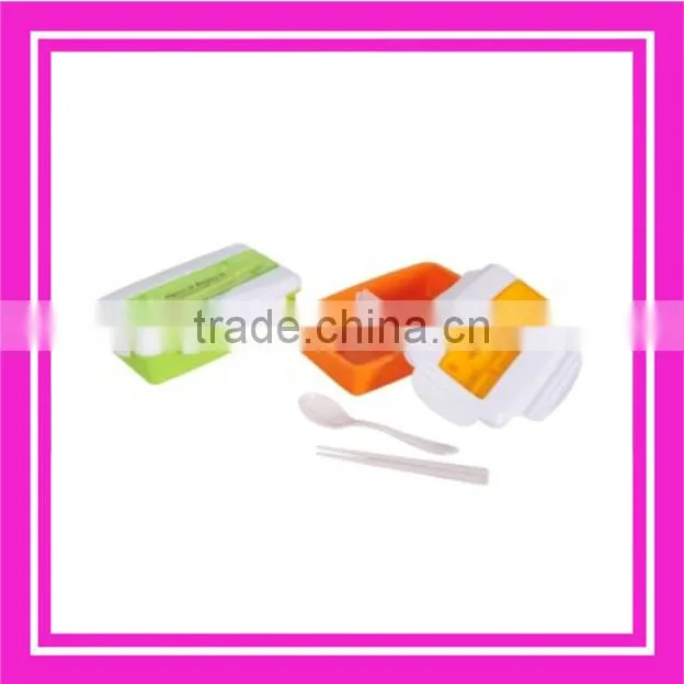 lunch box with compartments / food container with divider