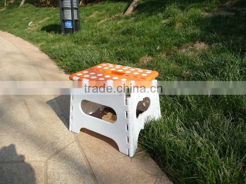 Cute and popular mini portable plastic folding step stool