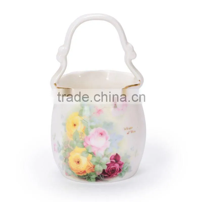 2013 ceramic vase