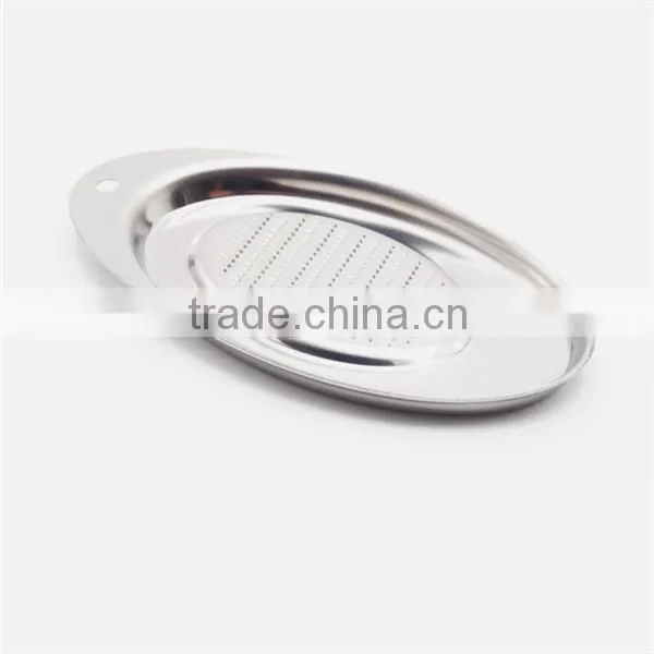Sharp blade multifuntional nutmeg ginger garlic grater spoon
