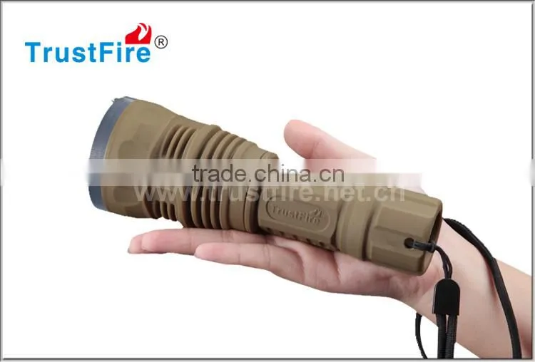 TrustFire DF001 650LM Professional dive torch diving to 100M, waterproof flashlights powered by CREE torch light with CE FCC