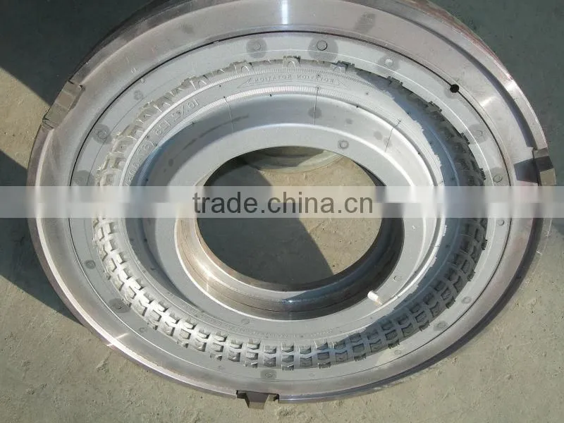 Two piece bias tyre mould maker--Plastsea