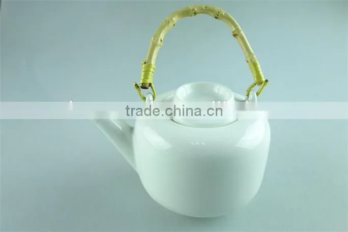 Cheap price white ceramic teapot in stock for wholesale