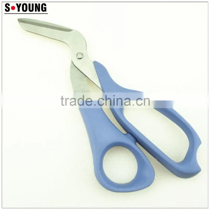 61099 high quality Professional medical equipment Bandage scissors curved for nurse