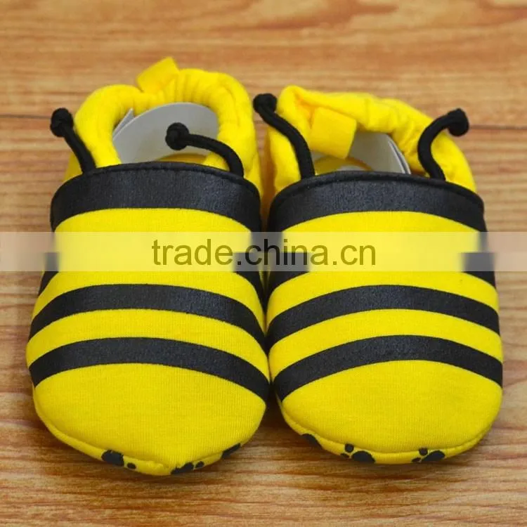 Bee Style Printed Cotton Baby Footwear