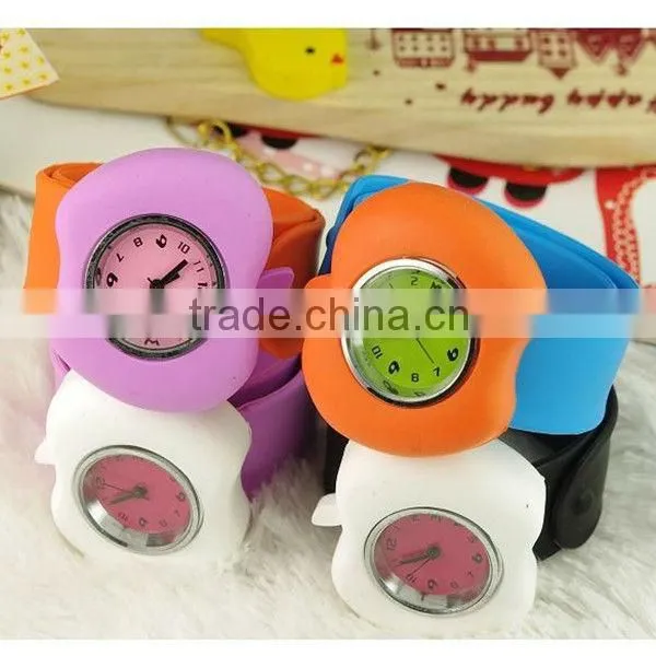 2013 new fashion Beautiful silicone slap watch