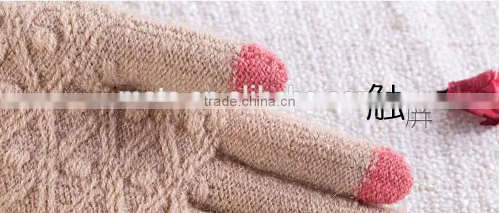 Hot Sale For Christmas Unisex Touch Screen Gloves For Couples 2 Fingertips With Conductive Fiber