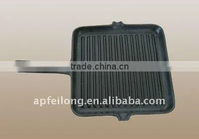 cast iron fry pan with handle