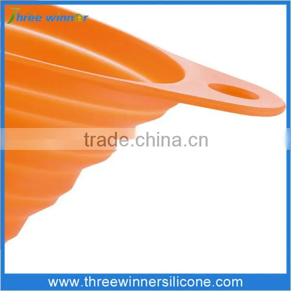 Foldable Silicone Funnel for Kitchen