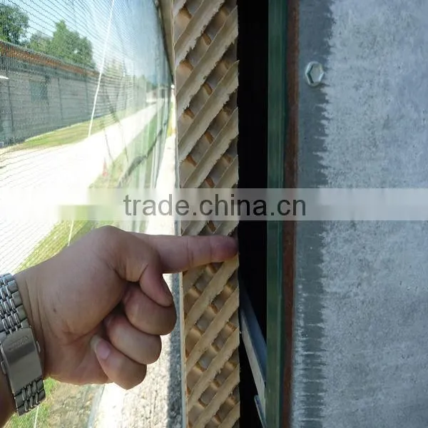 Poultry farm evaporative cooling system