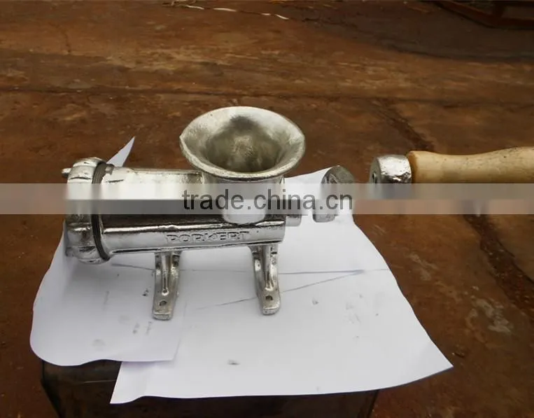 manual cast iron electro-plated tin meat mincer No.8 plastic funnels