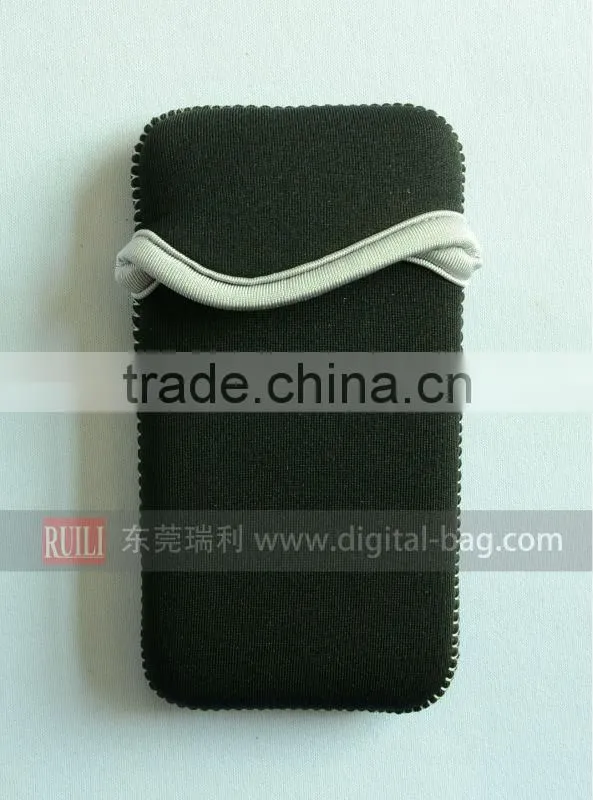 Dirt proof and shockproof mobile phone bag carry bag