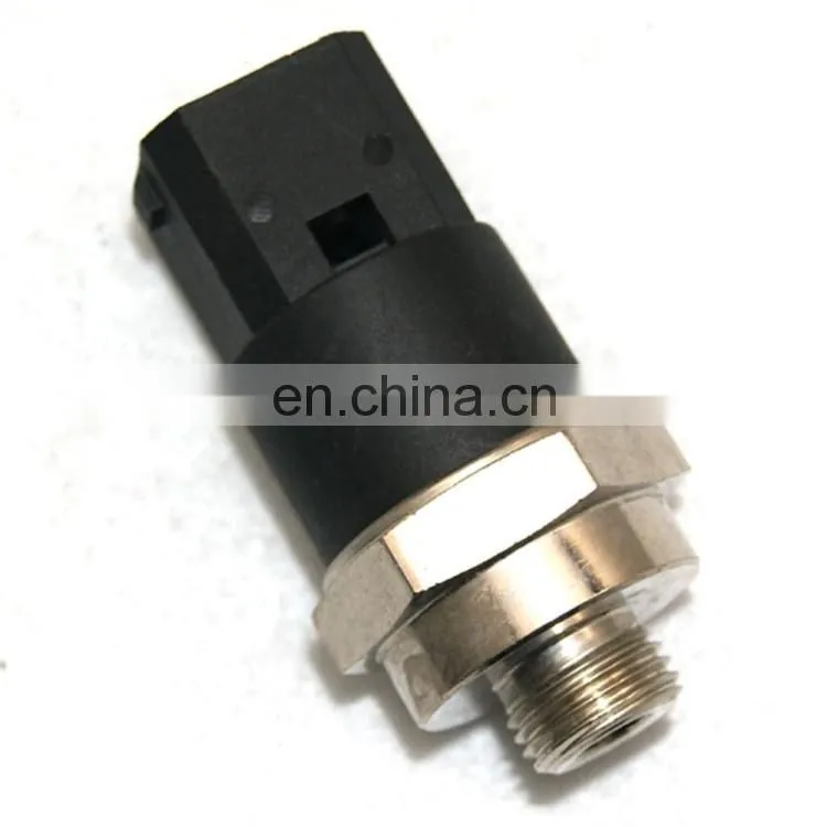 Engine Parts Oil Pressure Sensor 3962893 for Truck FH FM D12A D16A