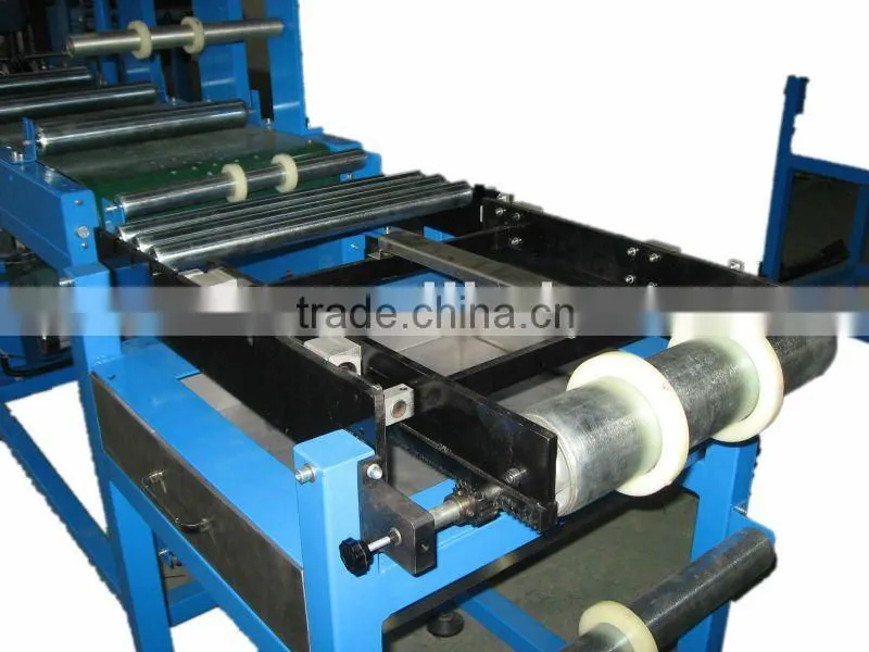 Automatic car tape sticking cutting machine
