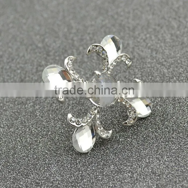 Factory Sale Square Shape Decorative Brooch