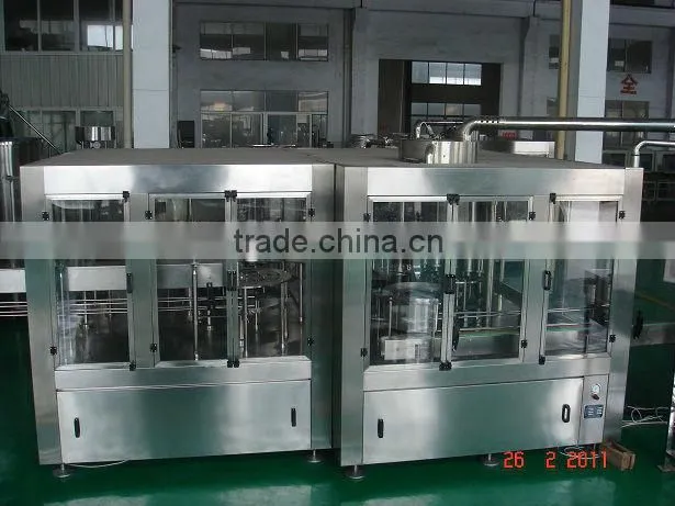 sleeve labeling machine