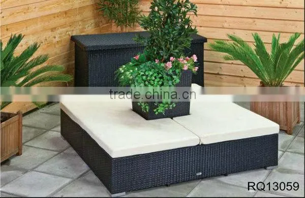 Outdoor Sunbed Rattan Furniture PE Rattan Alum Frame