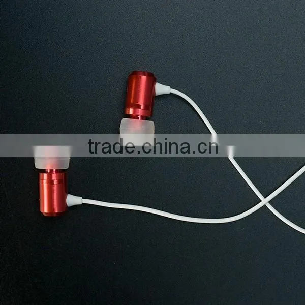 metal earphone with good quality