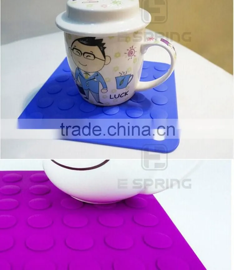 Non-slip salient point silicone chicken pot mat