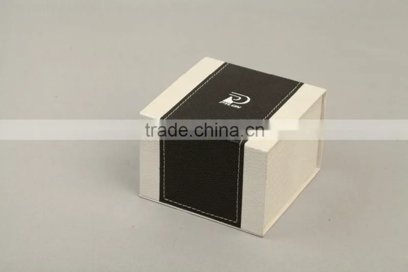 Handmade Jewelry Cardboard Box With Hot Stamping Fashion Designed