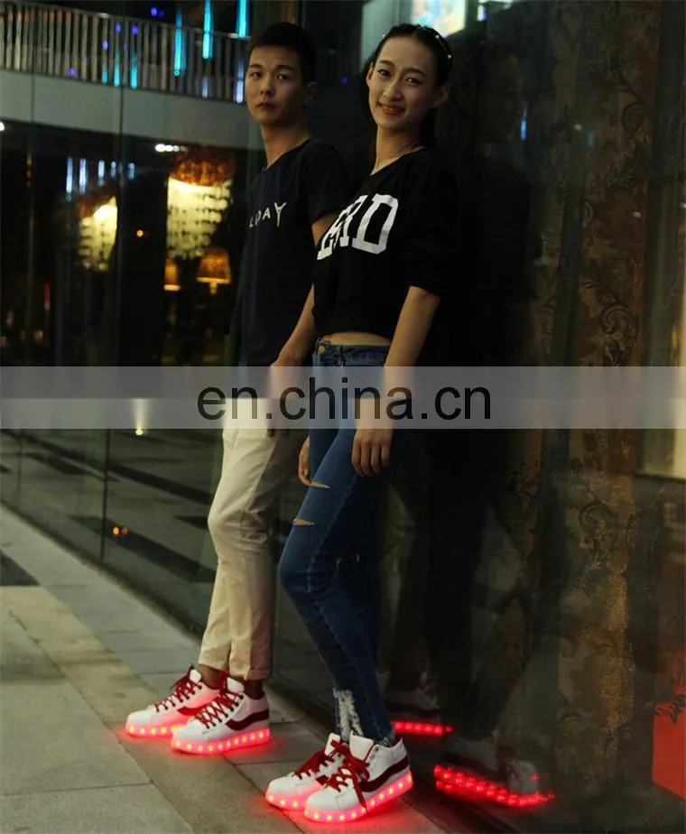 Hot Sale Mens Womens Nigh Club Simulation Couple Light Up LED Shoes Sneakers