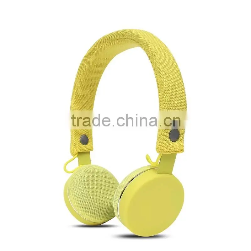 Free sample worldwide /wholesale china mp3 headphone with microphone