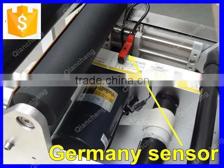 PLC Controlled 30ml plastic bottle labeler,self adhesive labeling machine