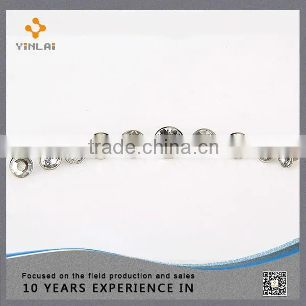 latest crystal rivet for garment