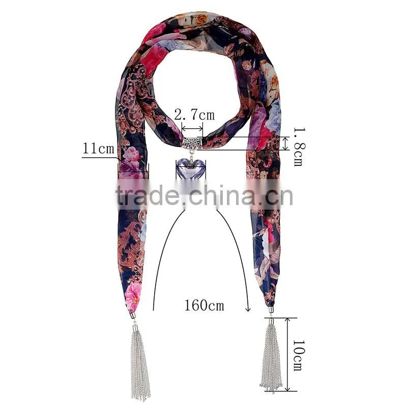 Europe Vintage Style with Pruple Heart Pendant Scarf
