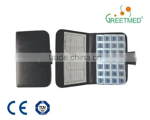 plastic pill case with cutter
