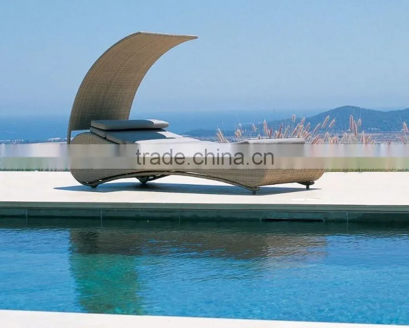 Outdoor Rattan Elegant Stylish Furniture Beach Chaise Lounger