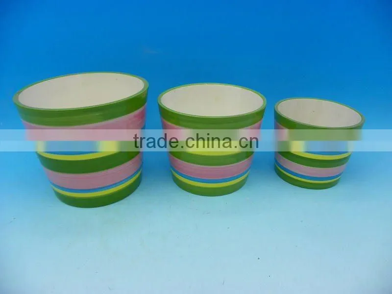 HANDPAINTING CERAMIC FLOWER POTS WITH DOTS IN 3 SIZES