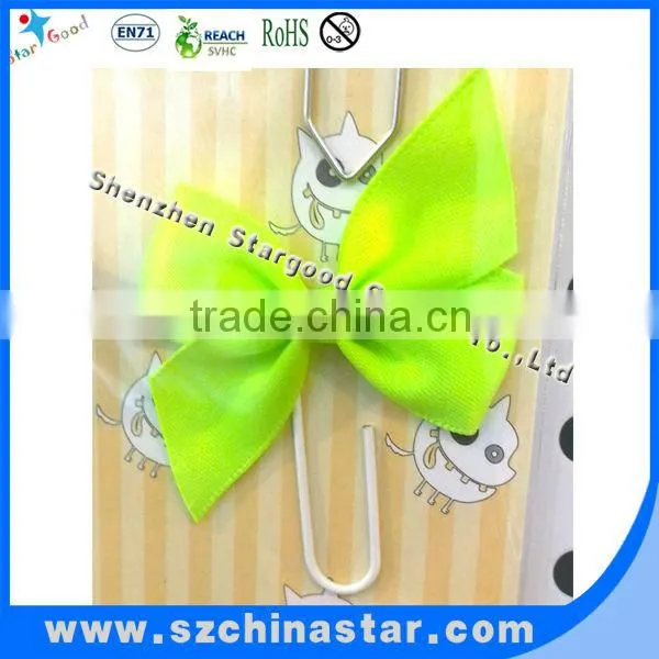 printing card with colorful paper clip