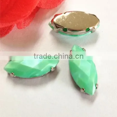 Hot sale new style acrylic rhinestone button flower shape sewing silver plating for flower center DIY crafts