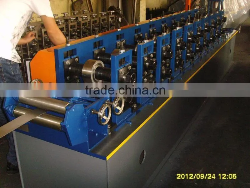 Main tee roll forming machine