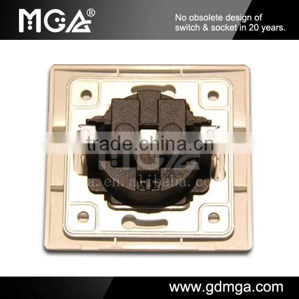 MGA Q7 Series Q-GZ3Y Europe Socket