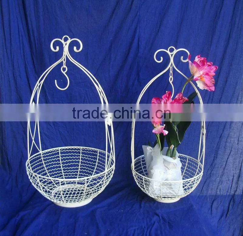 METAL PLANT HOLDER