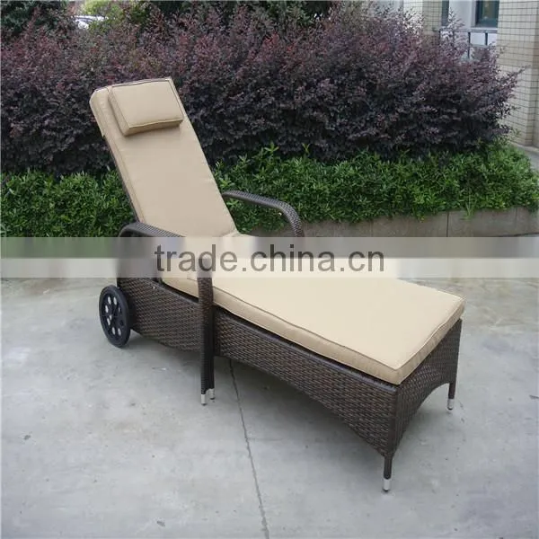 Hot sale rattan sunbed
