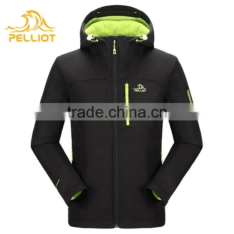 Wholesale Windbreaker Outdoor Softshell Jackets with High Quality