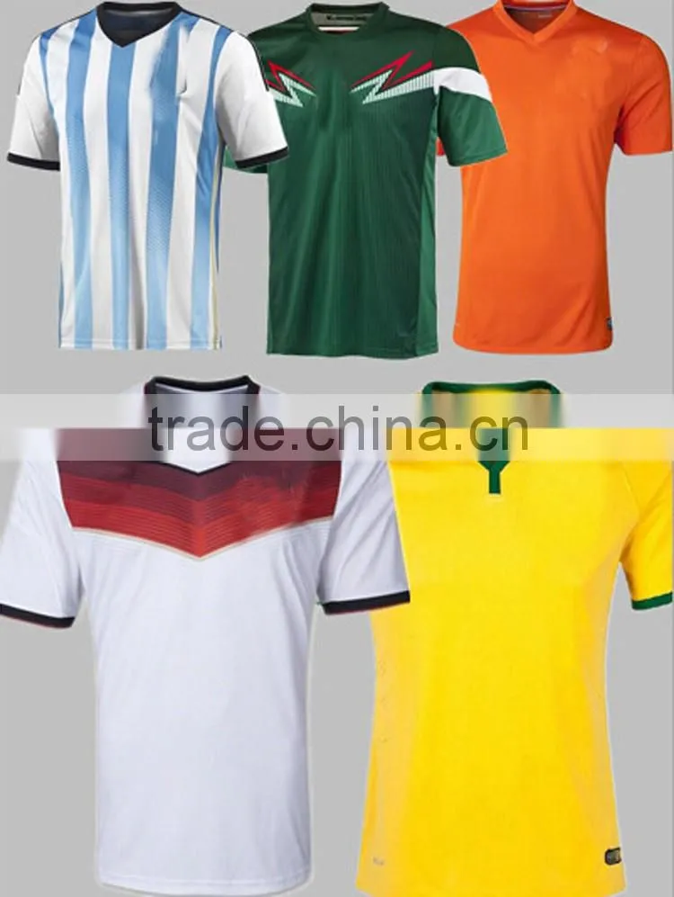 Wholesale customized 100% polyester high quality men soccer jersey football team sets