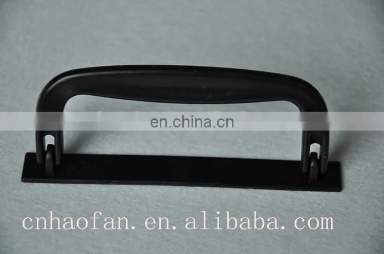 Plastic punch carton handle for carton box